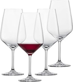 Errores frecuentes al usar copas para vino tinto de gran cuerpo